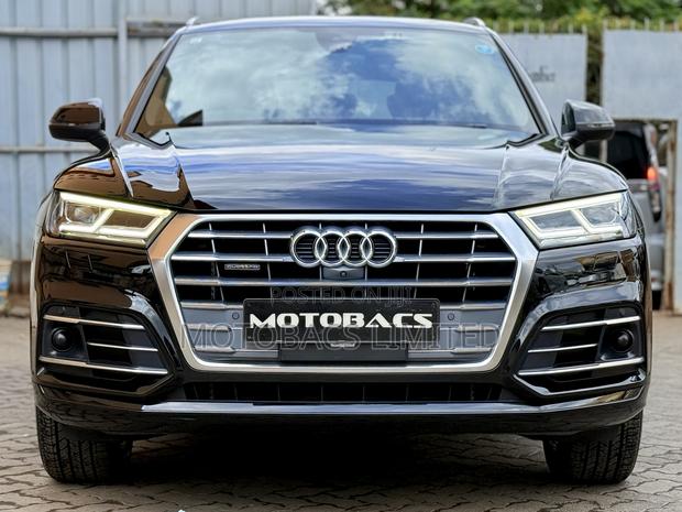 Audi Q5 2.0T Premium AWD quattro 2019 Black