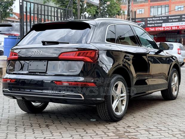 Audi Q5 2.0T Premium AWD quattro 2019 Black
