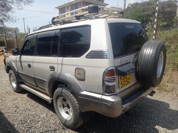 Toyota Land Cruiser Prado 2003 Gray