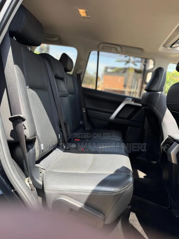 Toyota Land Cruiser Prado 2.7 2018 Black
