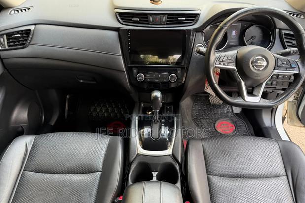 Nissan X-Trail 2017 Pearl