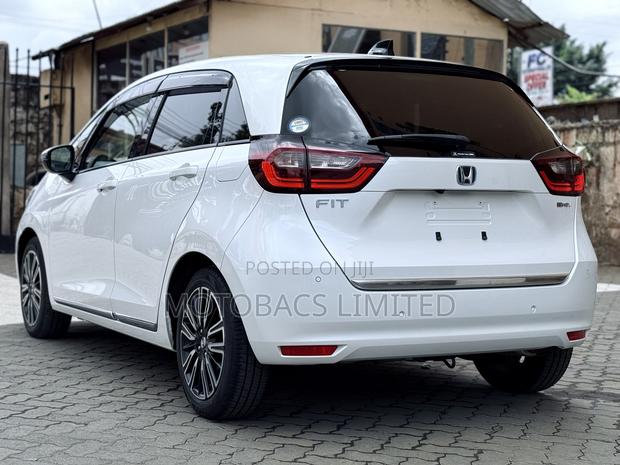Honda Fit 2020 Pearl