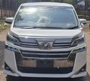 Toyota Vellfire 2018 White for sale