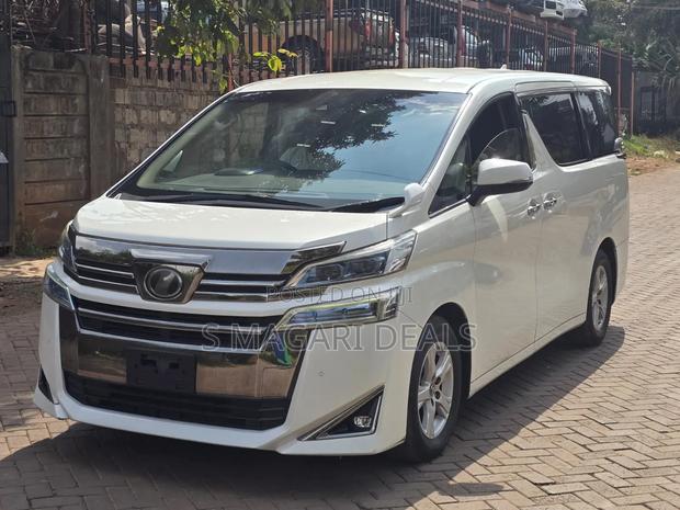 Toyota Vellfire 2018 White