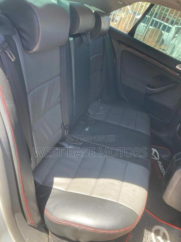 Volkswagen Passat 2006 Silver