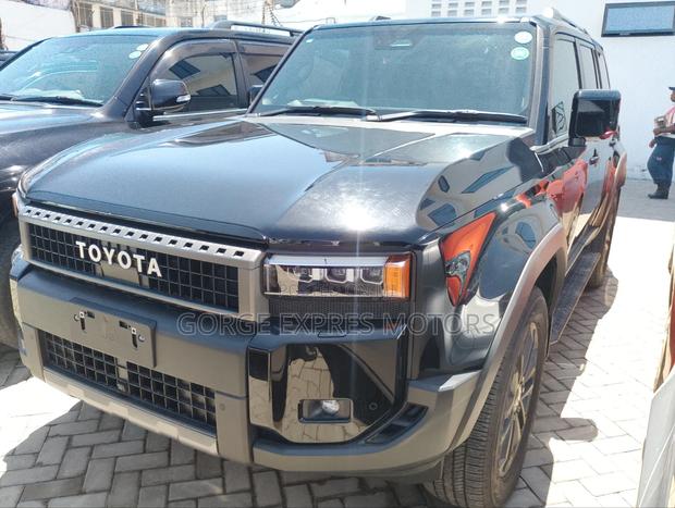 Toyota Land Cruiser Prado 2.8 2024 Black