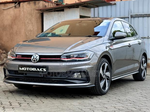 Volkswagen Polo 2019 Gray