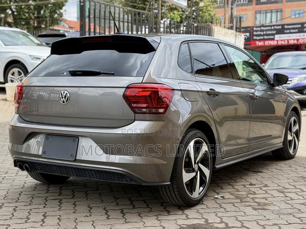 Volkswagen Polo 2019 Gray