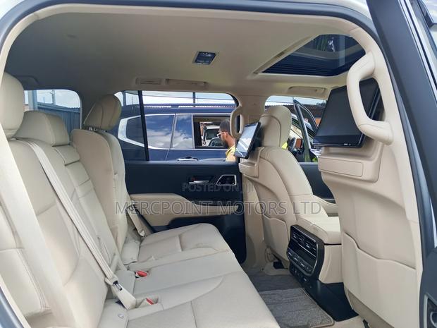 Toyota Land Cruiser 2021 White