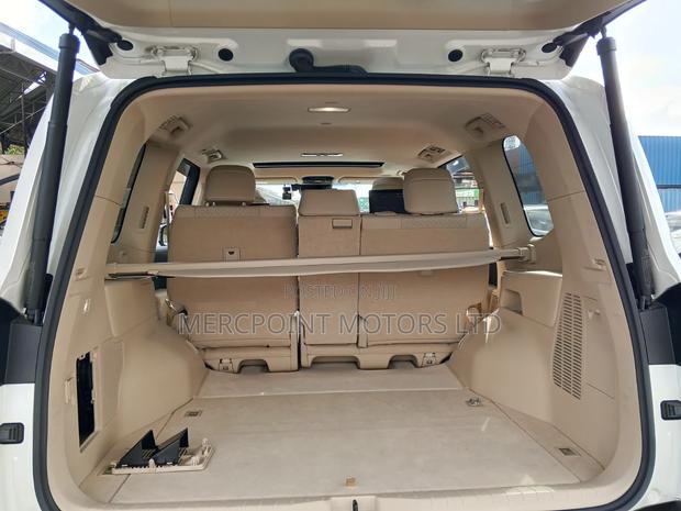 Toyota Land Cruiser 2021 White