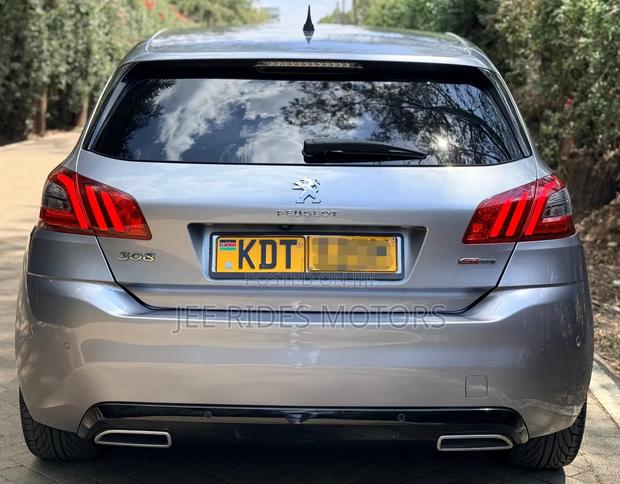 Peugeot 308 2018 Silver