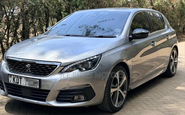 Peugeot 308 2018 Silver