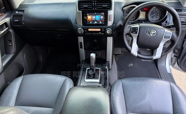 Toyota Land Cruiser Prado 2012 Teal