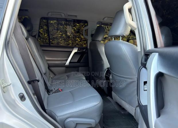 Toyota Land Cruiser Prado 2012 Teal