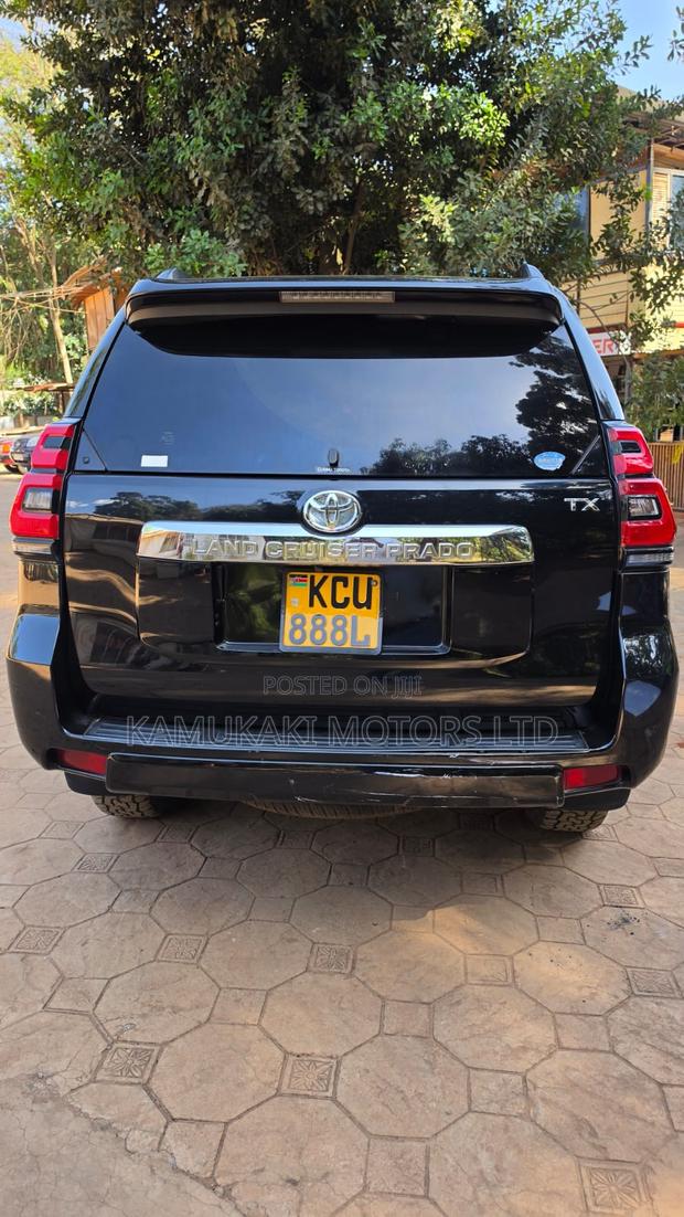Toyota Land Cruiser Prado 2.7 i 2011 Black