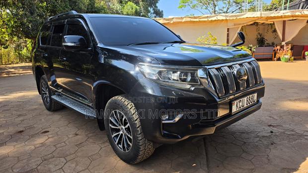 Toyota Land Cruiser Prado 2.7 i 2011 Black