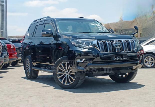 Toyota Land Cruiser Prado 2.8 2019 Black