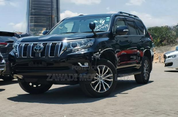 Toyota Land Cruiser Prado 2.8 2019 Black