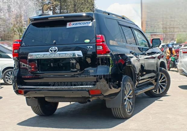 Toyota Land Cruiser Prado 2.8 2019 Black