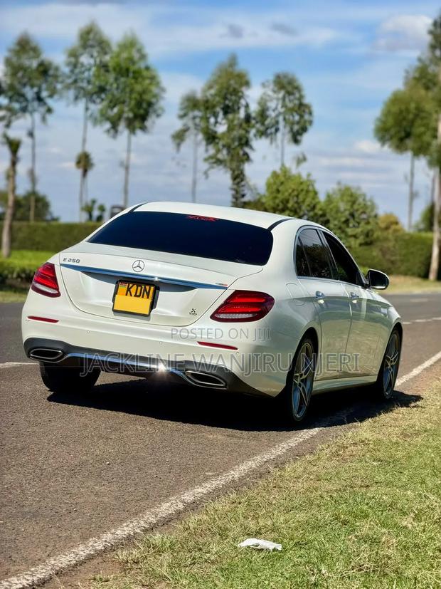Mercedes-Benz E250 2016 White