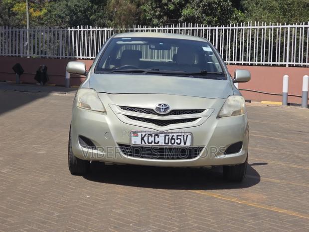 Toyota Belta 2008