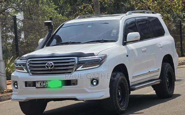 Toyota Land Cruiser Prado 2008 White