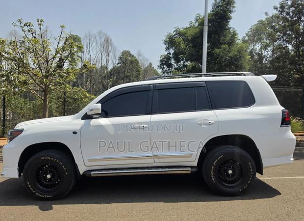 Toyota Land Cruiser Prado 2008 White