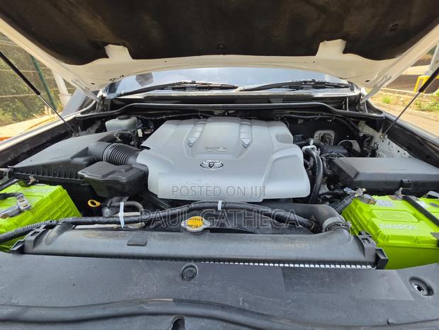 Toyota Land Cruiser Prado 2008 White