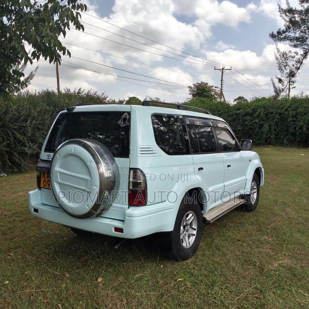 Toyota Land Cruiser Prado 2001 Silver