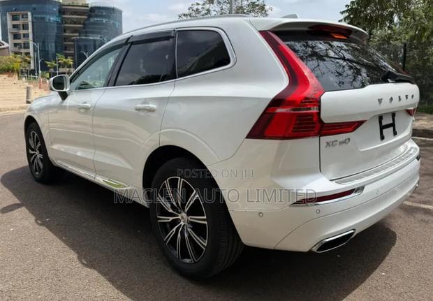 Volvo XC60 2018 White