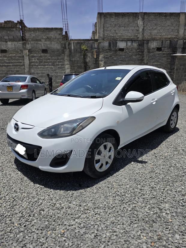 Mazda Demio 2014 Pearl