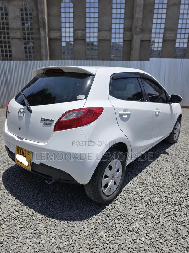 Mazda Demio 2014 Pearl