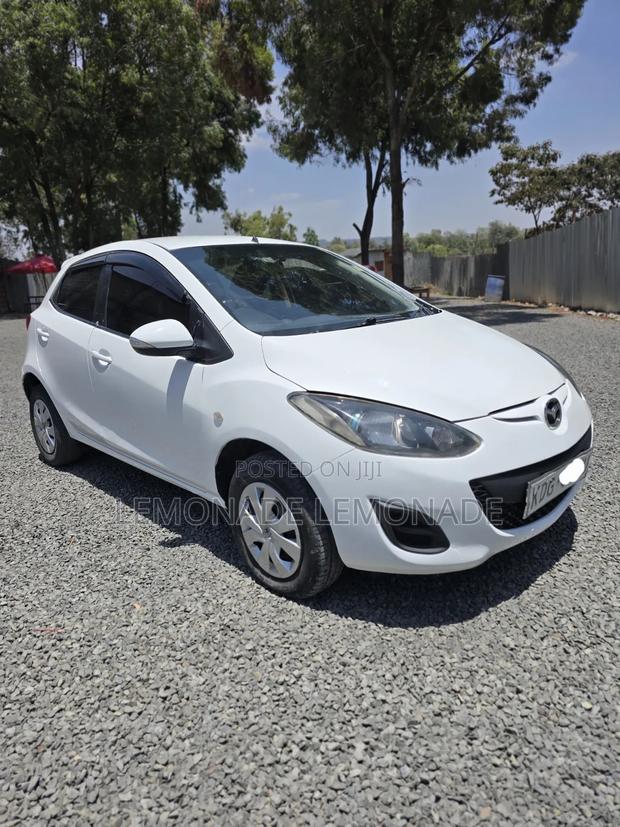 Mazda Demio 2014 Pearl