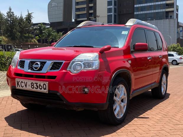 Nissan X-Trail 2013 Red