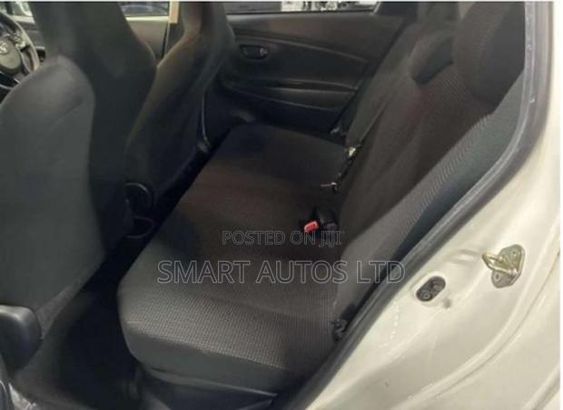 Toyota Vitz 1.5 FWD Hybrid 5dr 2019 White