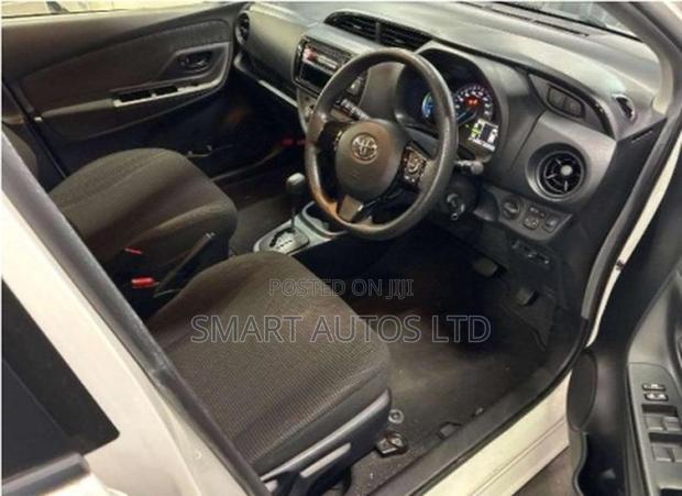Toyota Vitz 1.5 FWD Hybrid 5dr 2019 White