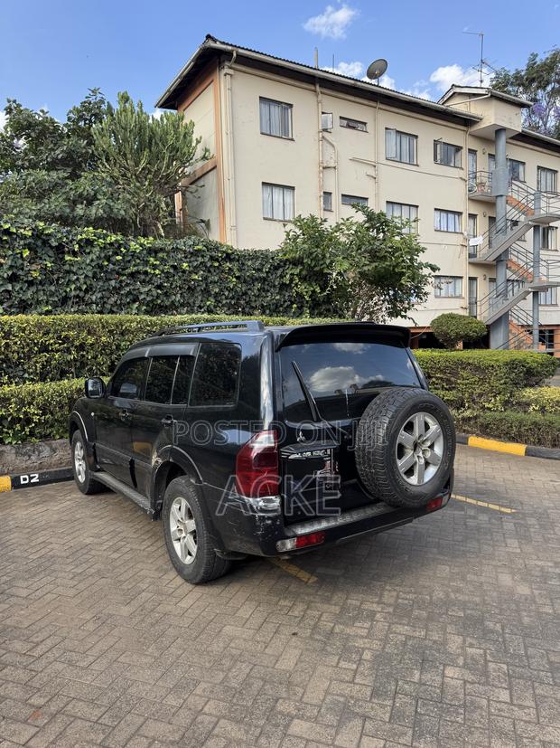 Mitsubishi Pajero 2007 Black