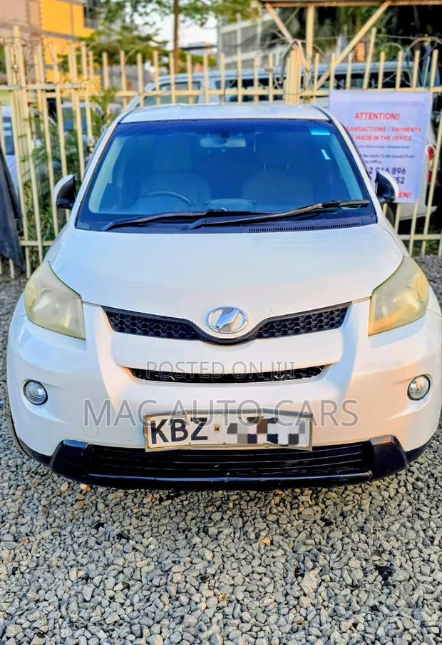 Toyota IST 2007 White