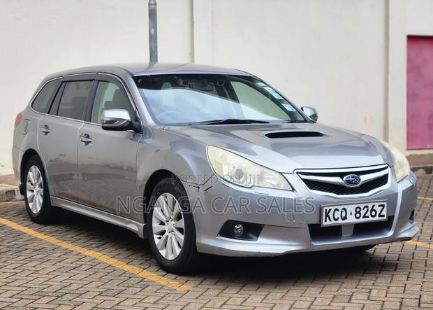 Subaru Legacy 2011 Silver