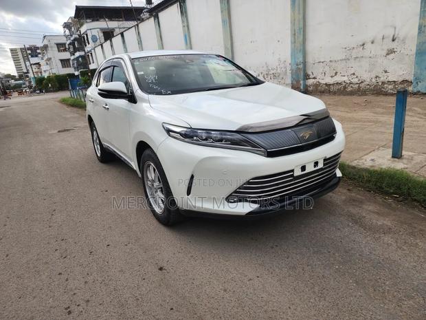 Toyota Harrier 2.0 2020 White