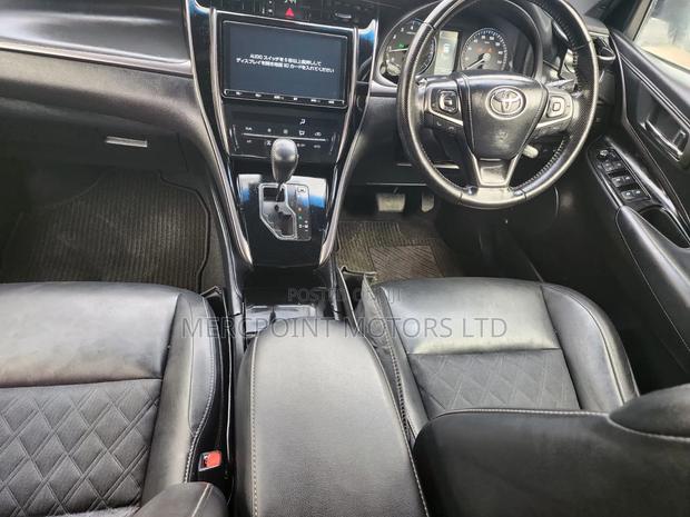Toyota Harrier 2.0 2020 White