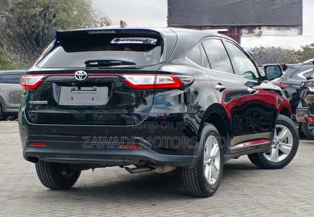 Toyota Harrier 2.0 2019 Black