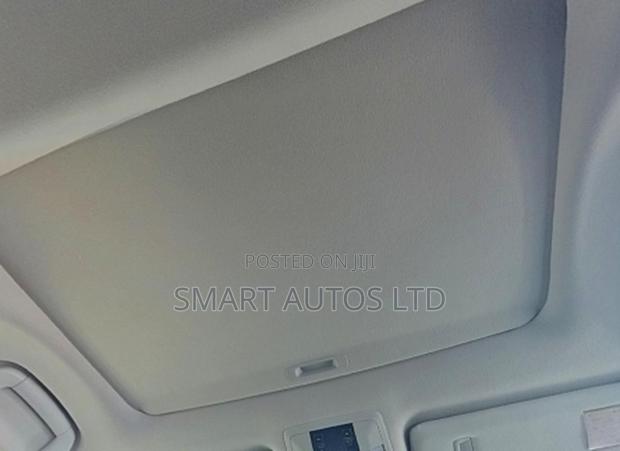 Toyota Land Cruiser Prado 2.7 2019 Off white