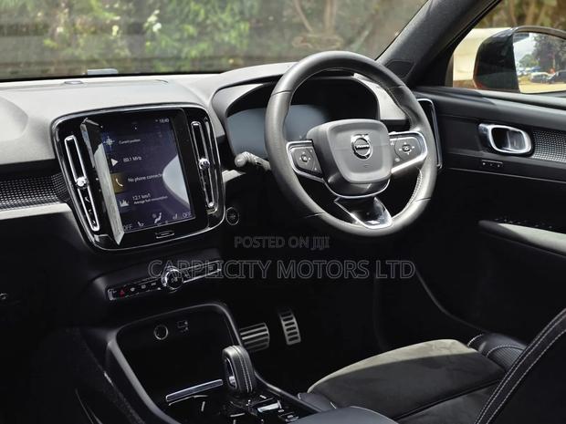 Volvo XC40 2019 Red