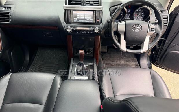 Toyota Land Cruiser Prado 2016 Burgundy