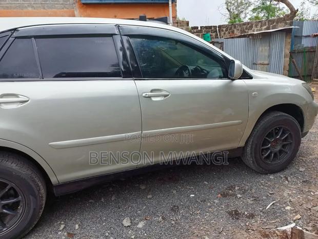 Toyota Harrier 2004 Gray