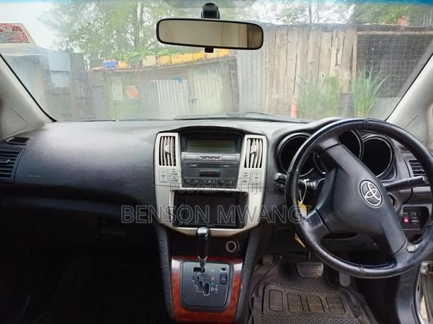 Toyota Harrier 2004 Gray