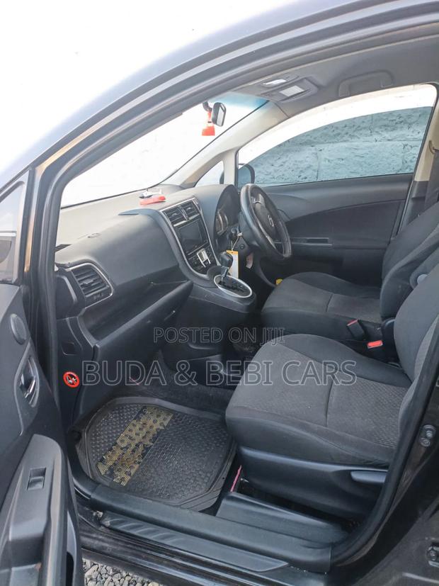 Toyota Ractis 2015 Black