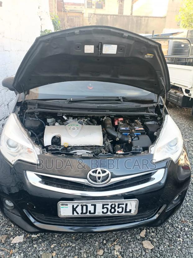 Toyota Ractis 2015 Black