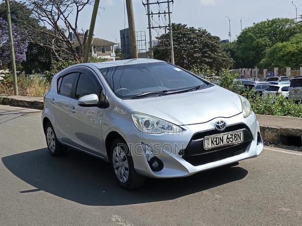 Toyota Aqua 2016 Silver